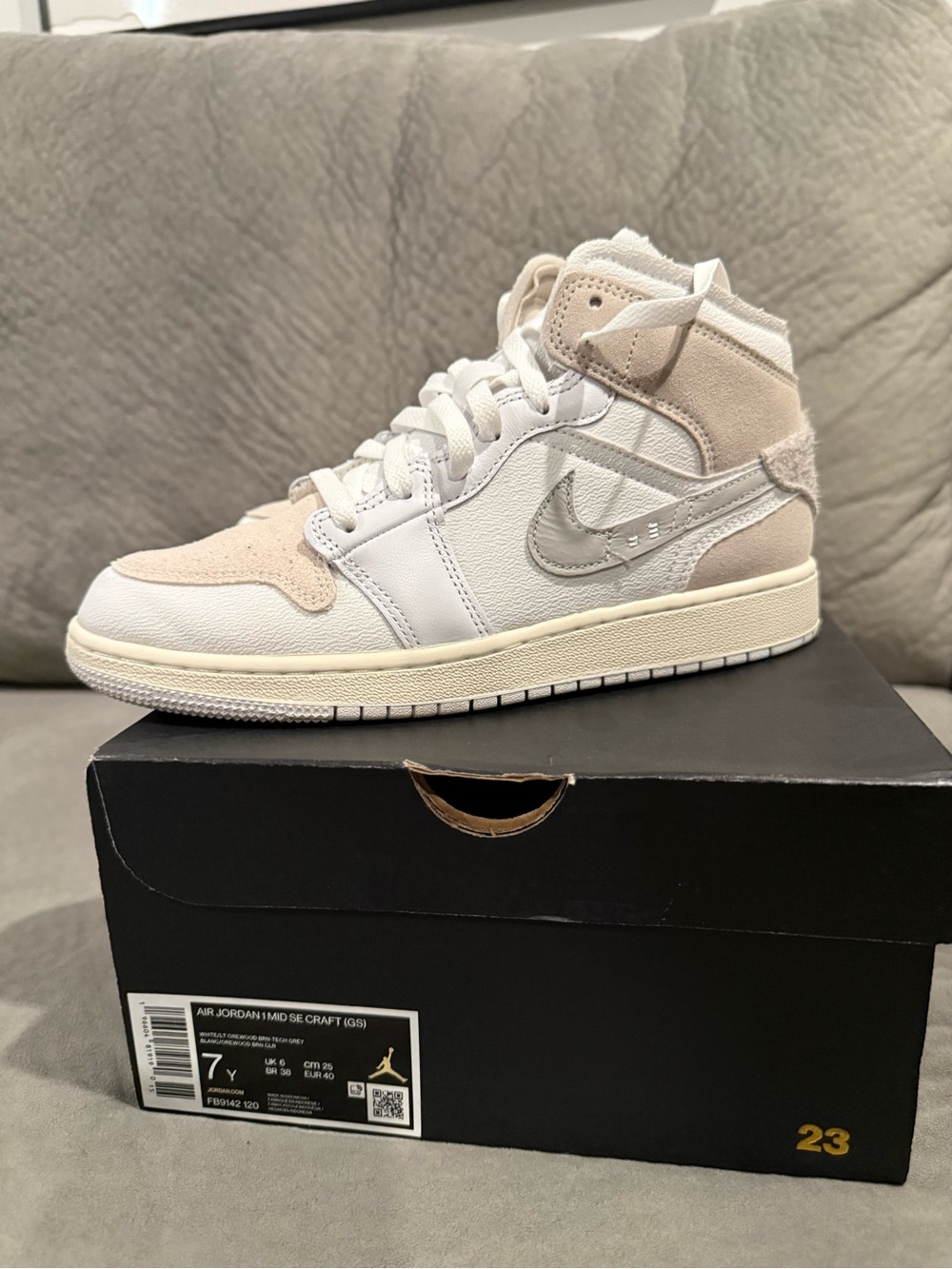 Air Jordan 1 Mid SE Craft Sand/White
